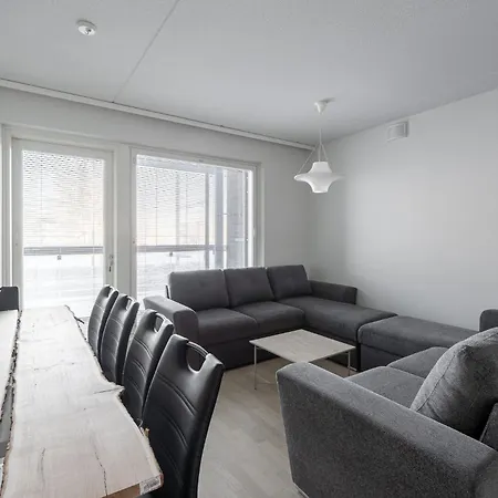 Spacious 1br Apt. Next To Naesijaervi | Sauna & Free Parking Tampere