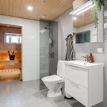 Apartmán Spacious 1br Apt. Next To Naesijaervi | Sauna & Free Parking *